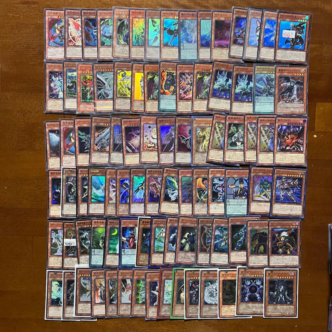 遊戯王カード　傷ありレア ファイル他1170枚