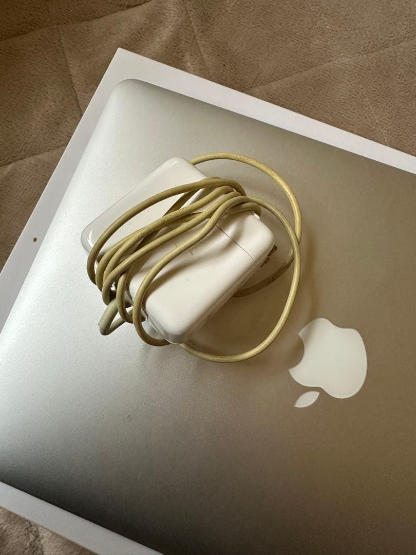 ※早い者勝ち！Apple MacBook Air 13.3 MJVG2J/A