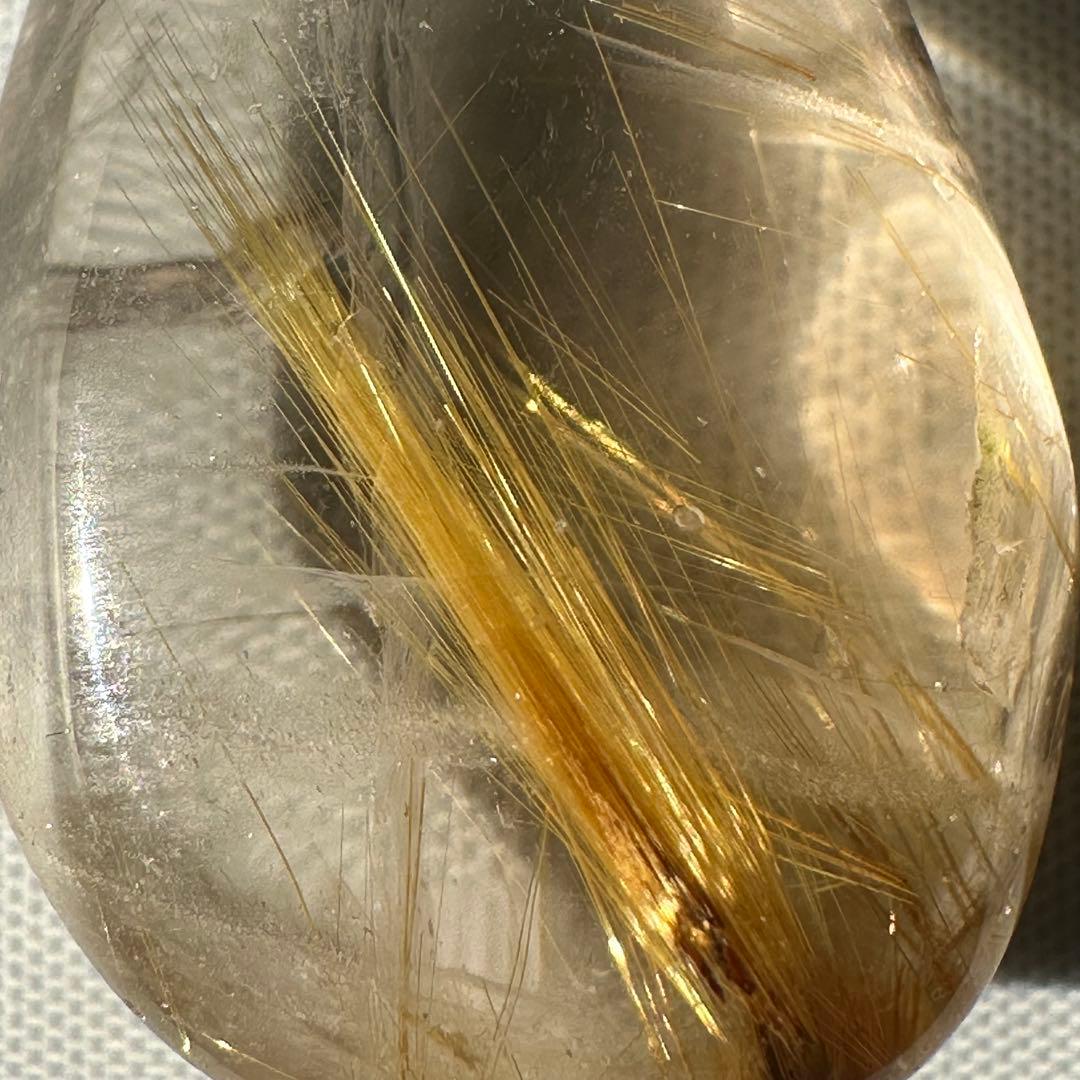 タイチンルチルクォーツ ペンダントトップ用ルース　天然石 金針天然石 しずく