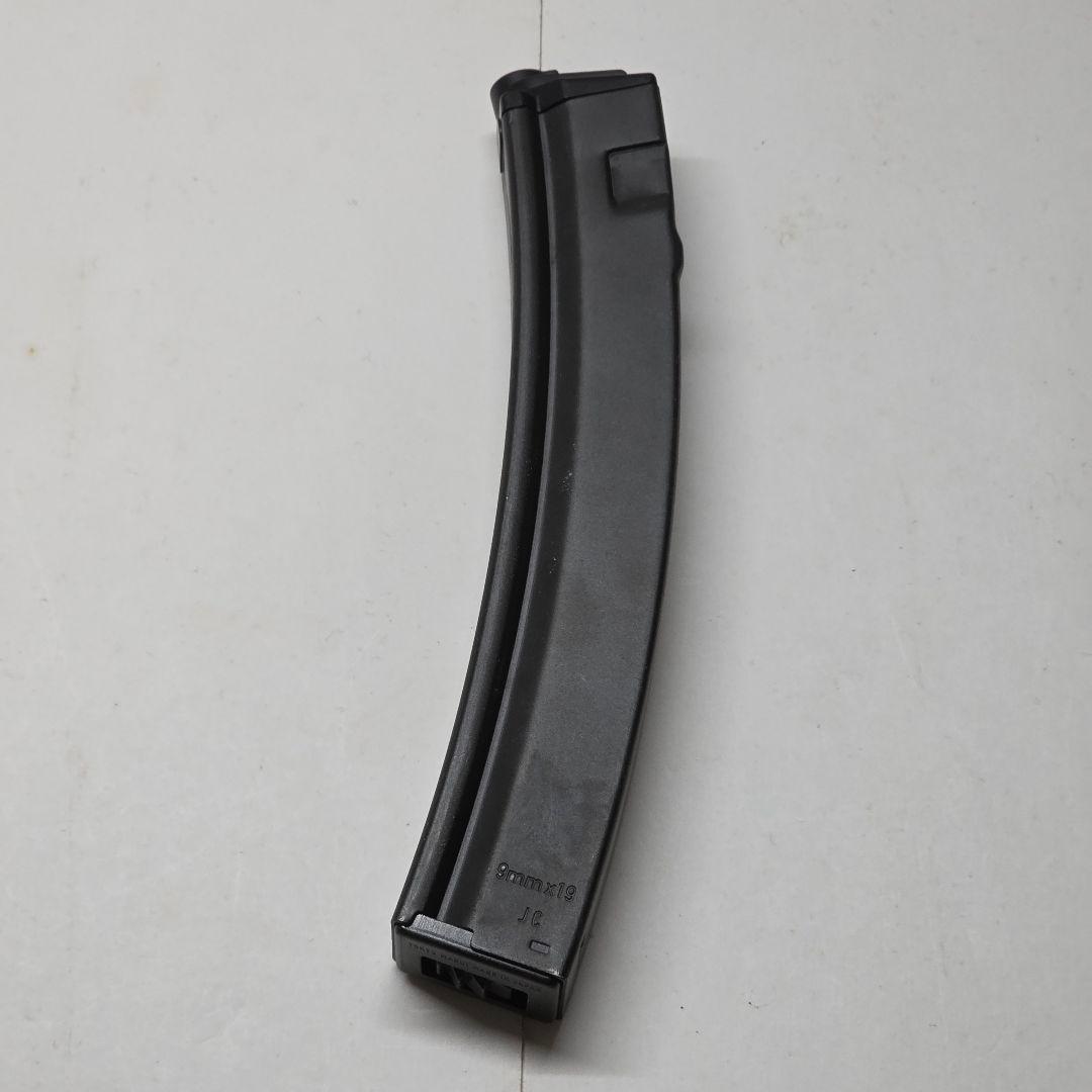 【予備マガジン・オプションバーツ付き】東京マルイ MP5 A5