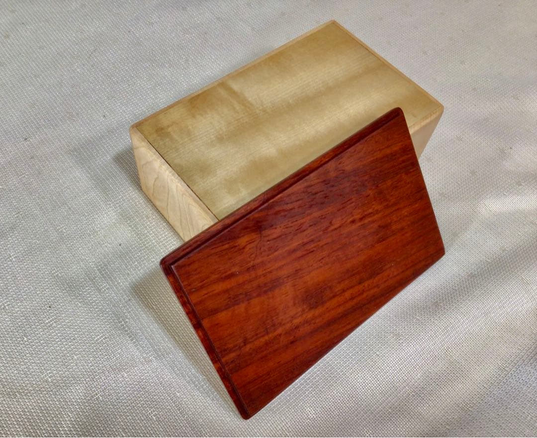 天然木　とち／紫檀　宝石箱　コレクションボックス　一点物　手造り