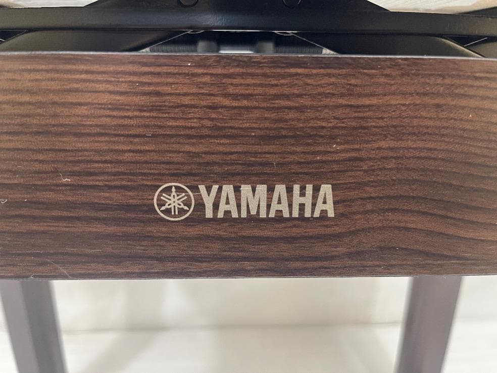 ※81395※YAMAHAピアノ椅子（茶色）★送料無料