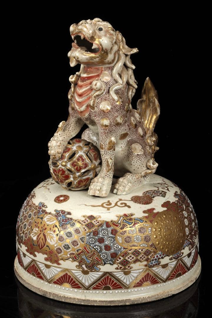 極上薩摩焼　薩摩　壺　古美術品獅子 香炉 飾壺 陶器 骨董 古美術 アート 花瓶