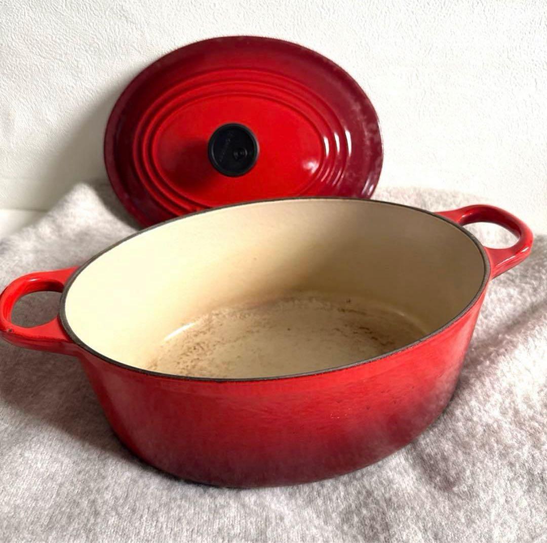 ル・クルーゼ 鋳鉄製レッド両手鍋 25cm