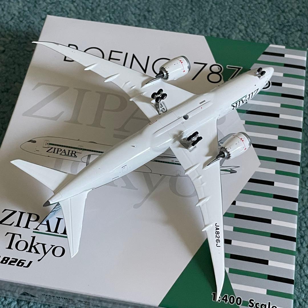 ZIPAIR 787-8 ジップエアー JA826J ph 1:400