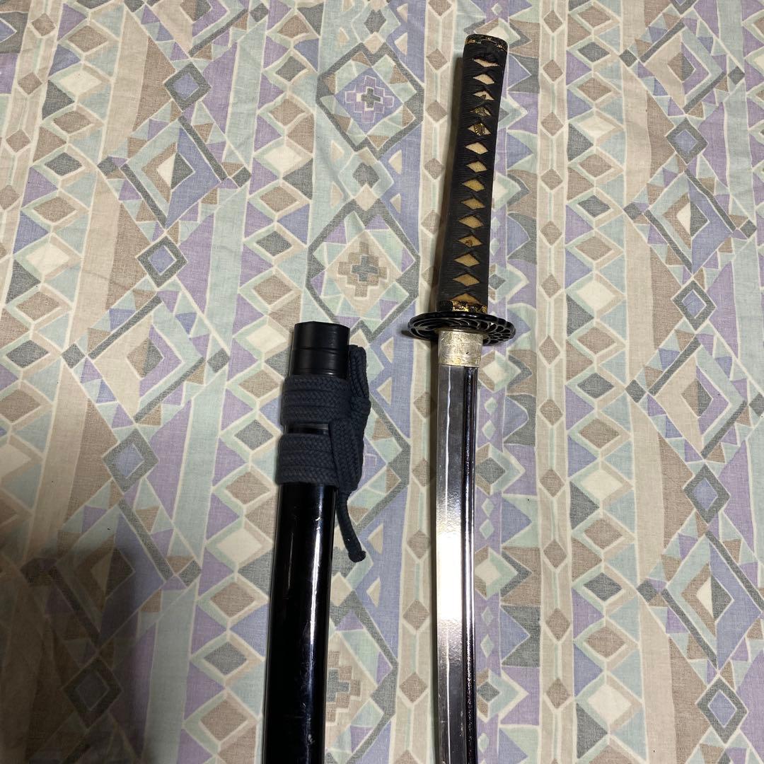 女性•少年用居合刀 黒柄 鶴羽透し丸鍔 黒呂鞘