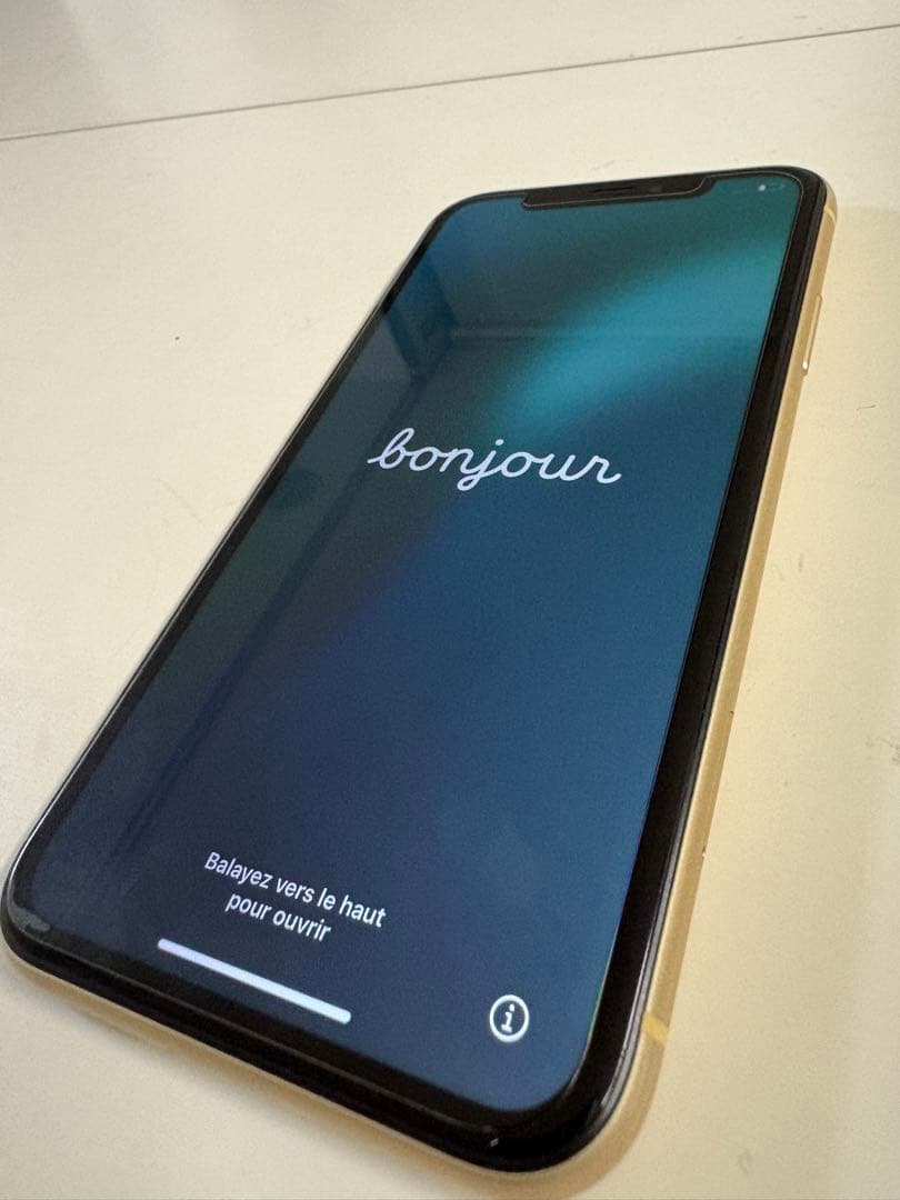 iPhone XR イエロー