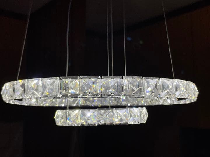 シャンデリア　オシャレ　LED