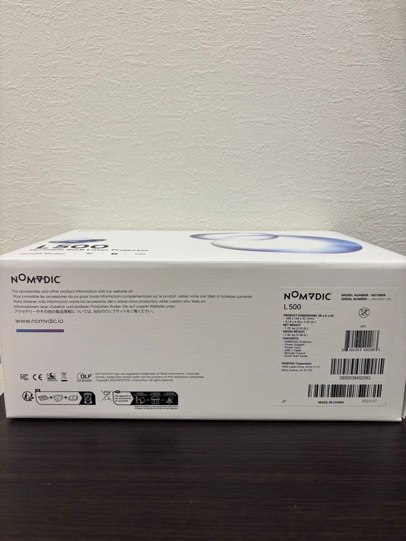 【未使用に近い】NOMVDIC L500 3色レーザープロジェクター