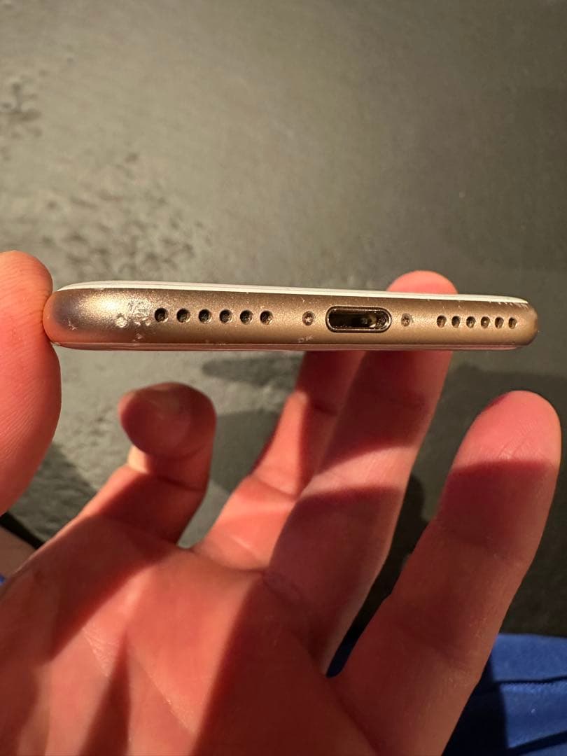 スマートフォン本体 iPhone 8 64GB