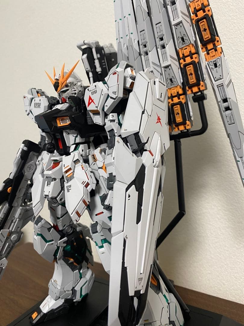 1/100 RX-93 νガンダム ν Gundam 改修塗装済完成品