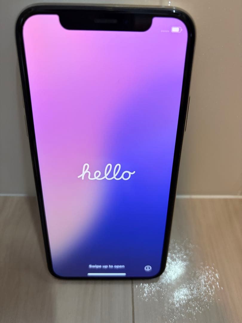 ジャンク品　iPhone XS 256GB シルバー SIMロックなし 本体