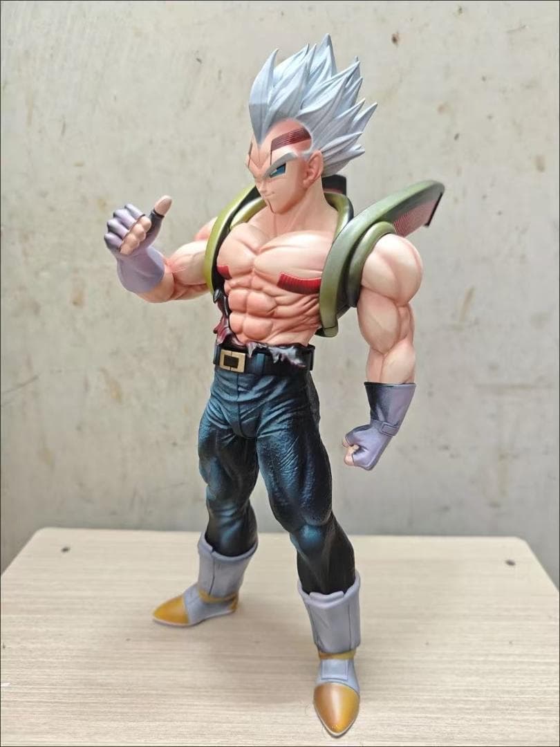 ドラゴンボール　ベジータベビー　フィギュア